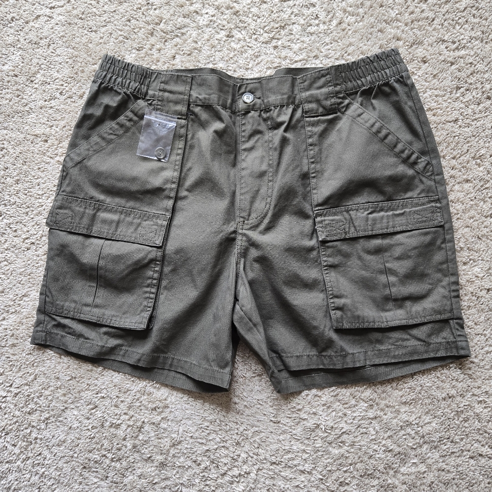 Guide Gear NWOT Cargo Shorts Mens 40 Green Canvas Cotton